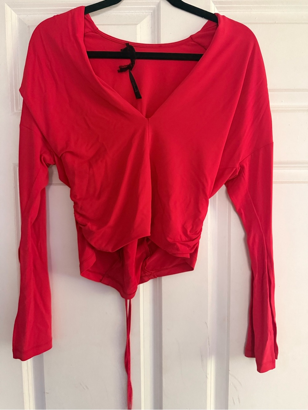 Patrizia Pepe Vibrant Red Cinch-Front Long Sleeve Crop Top